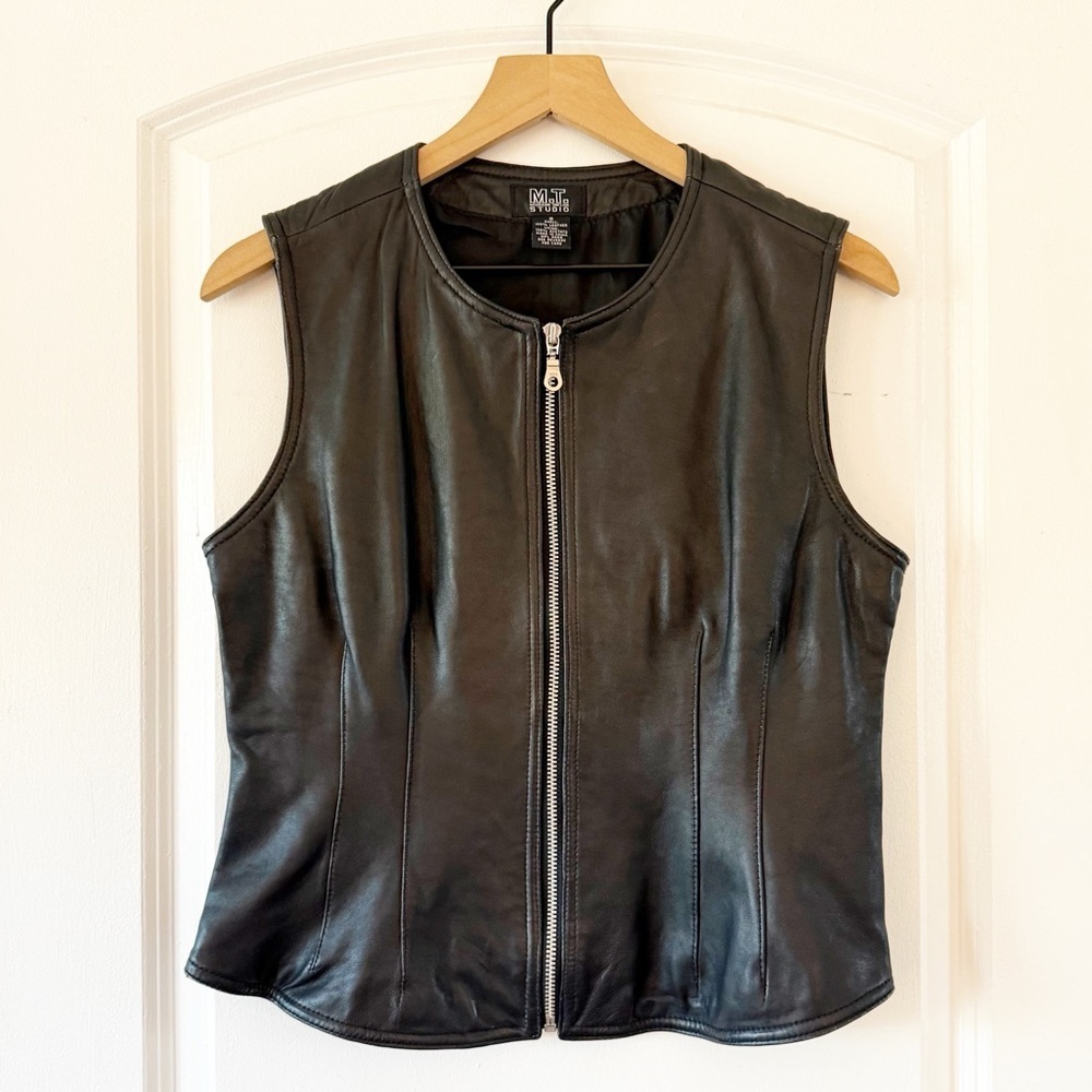 MORGAN TAYLOR Black Leather Front Zip Vest
